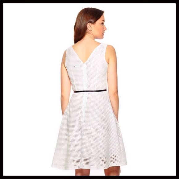 WHITE V-NECK FLOWY A-LINE SLEEVELESS RETRO TANK DRESS A2C - Picture 3 of 8